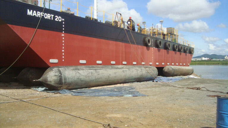 Protegido: Curso Especial de Familiarização em Balsas Transportadoras de Petróleo, Seus Derivados e Etanol (EFBP)